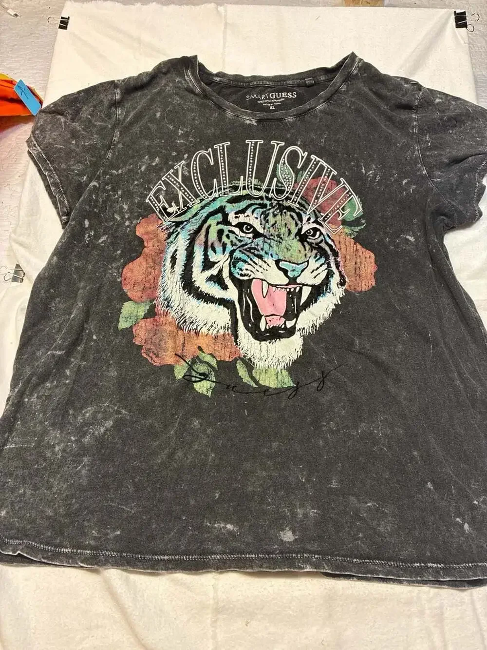 Guess SmartGuess Acid Wash Tiger Graphic T-Shirt with Rhinestones Size XL - Picture 1 of 9